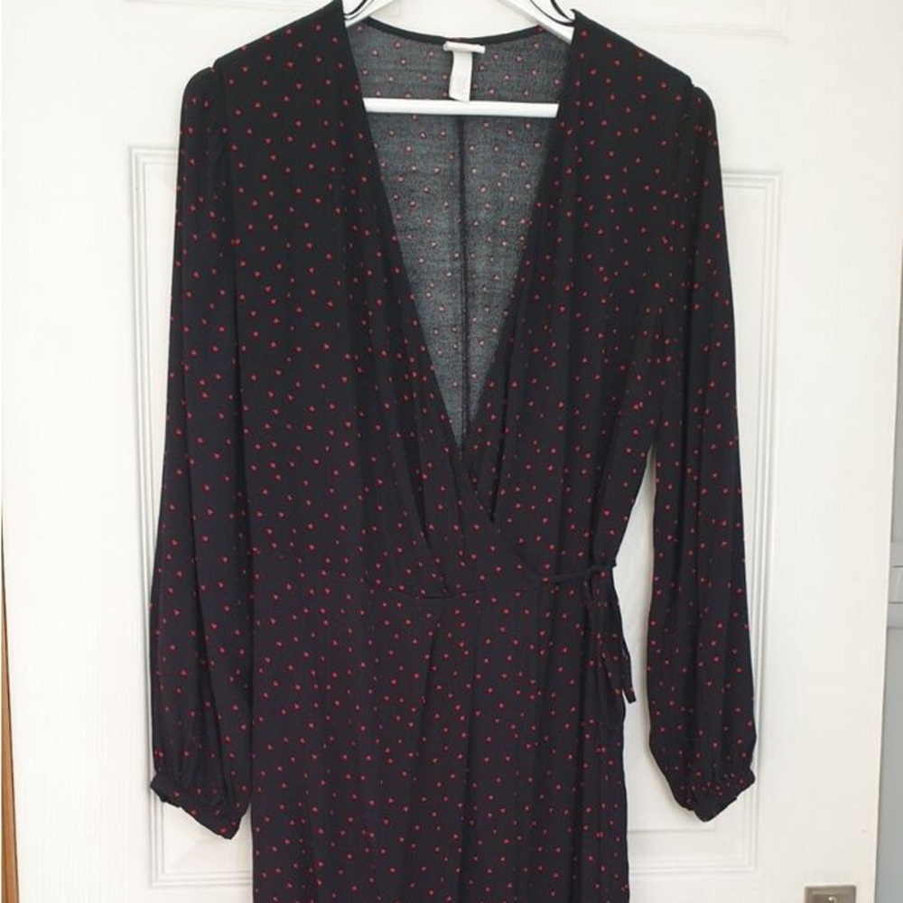 H&M XXL floaty black with red heart dress